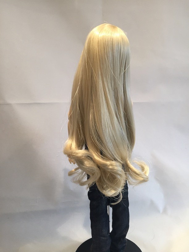 Angel long blond wig 02